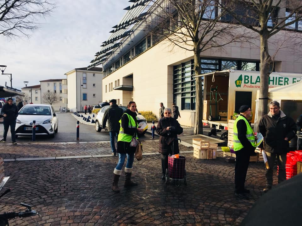 Gilets Jaunes Revue De Presse Du 31 Janv Et 1er