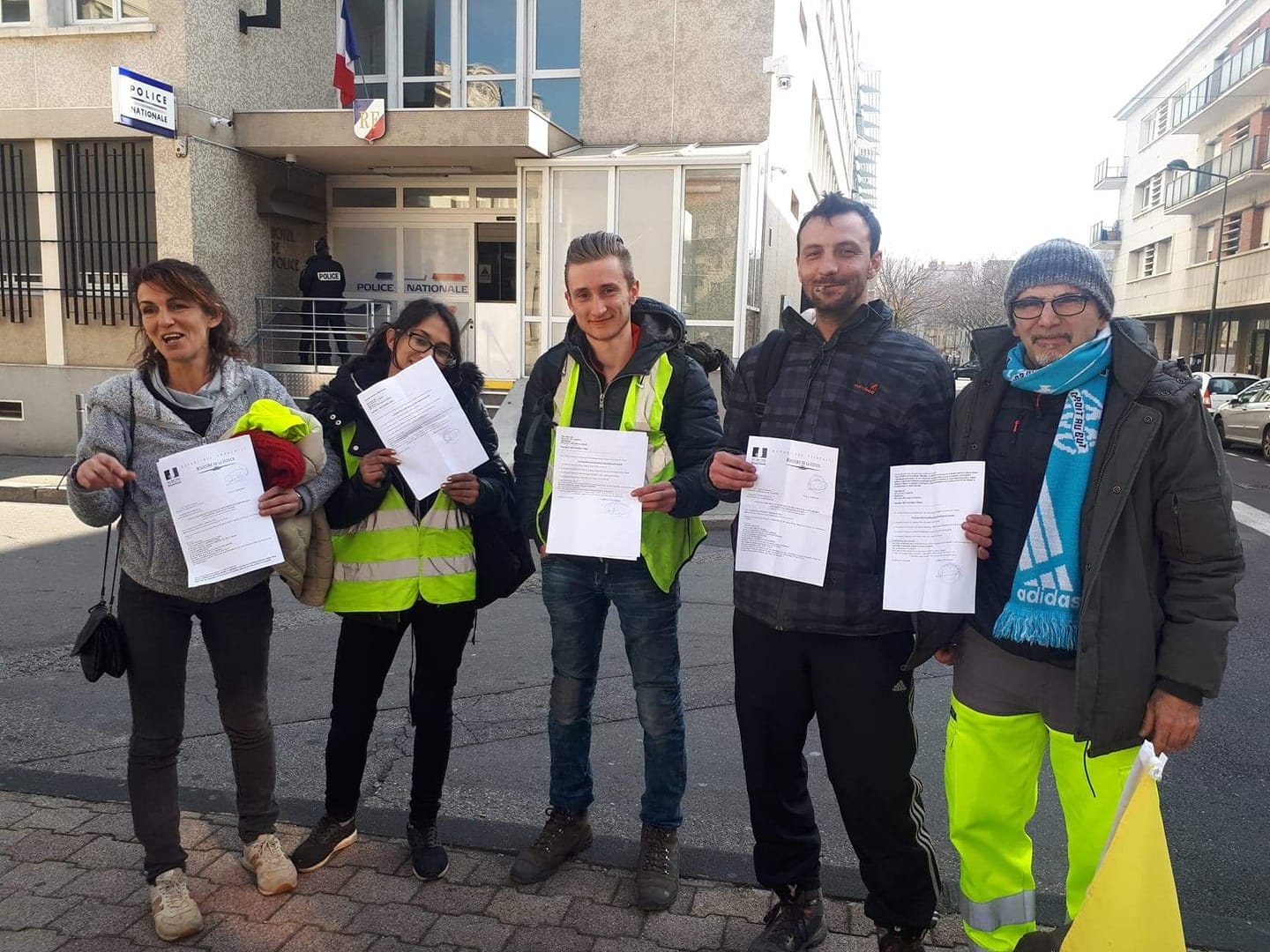 Dépôt Pétrolier Portes Les Valence Blocage Par Gilets