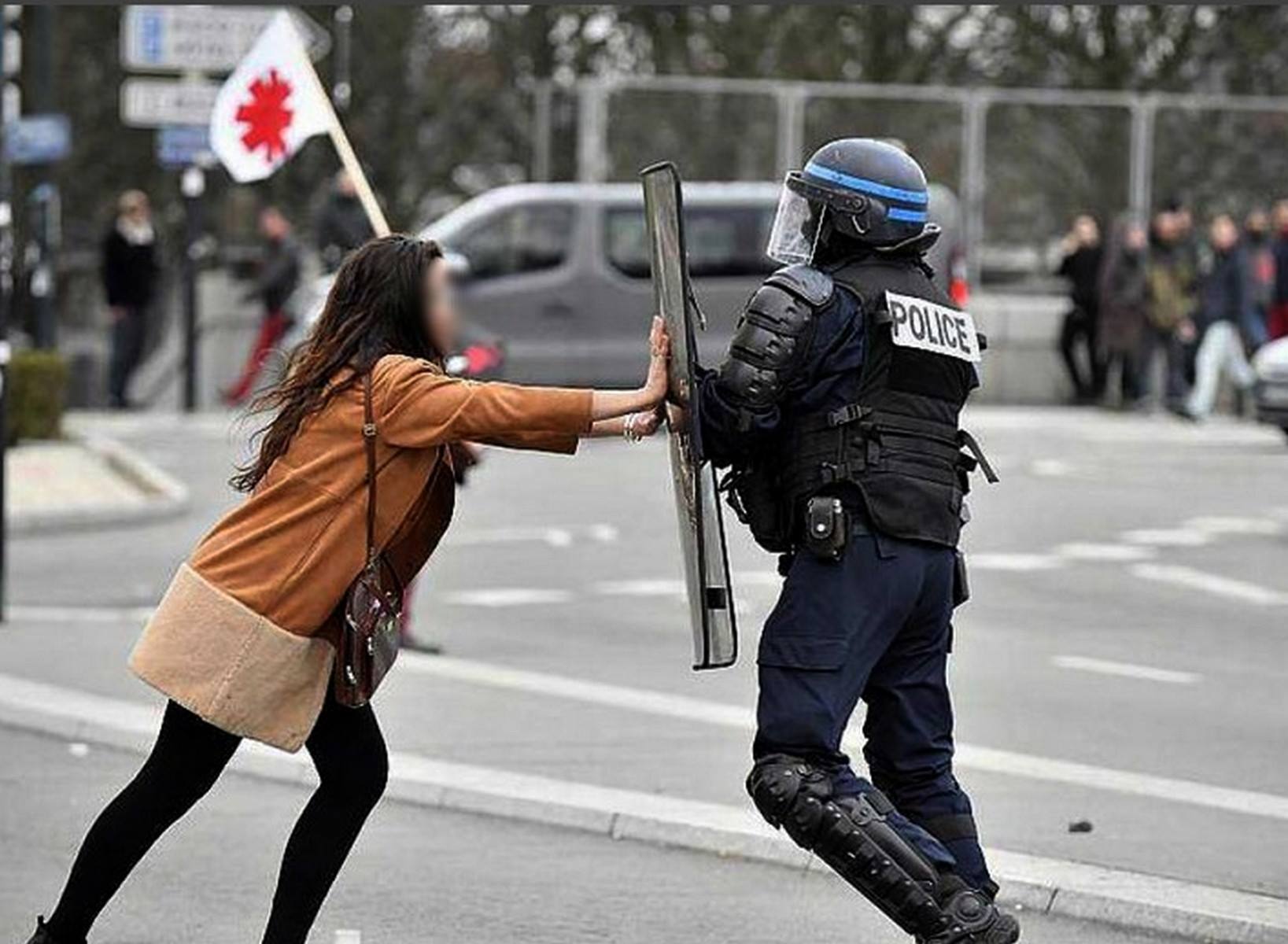 Gilets Jaunes Revue De Presse Des 2 3 4 Mars Ricochets