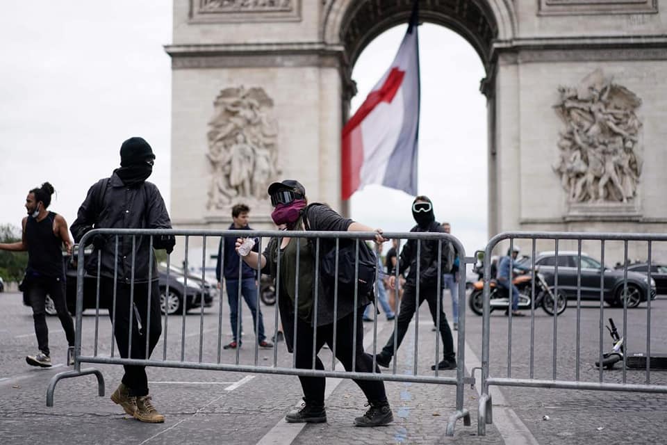 Gilets Jaunes à Paris Un 14 Juillet 2019 Inédit Macron