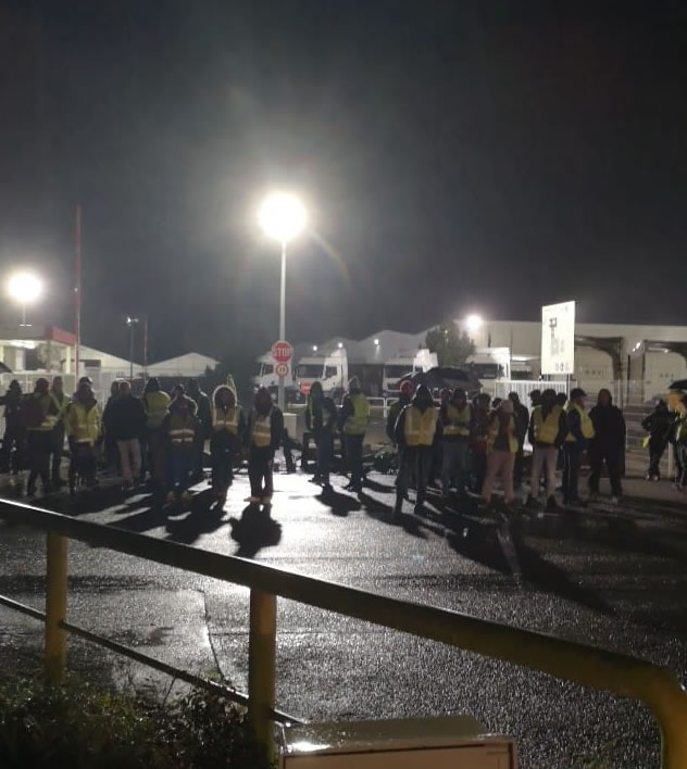 Gilets Jaunes Drôme Loriol Barrage Devant La Base